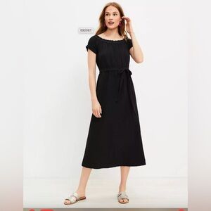 Loft On & Off The Shoulder Maxi Dress. NWT size small.